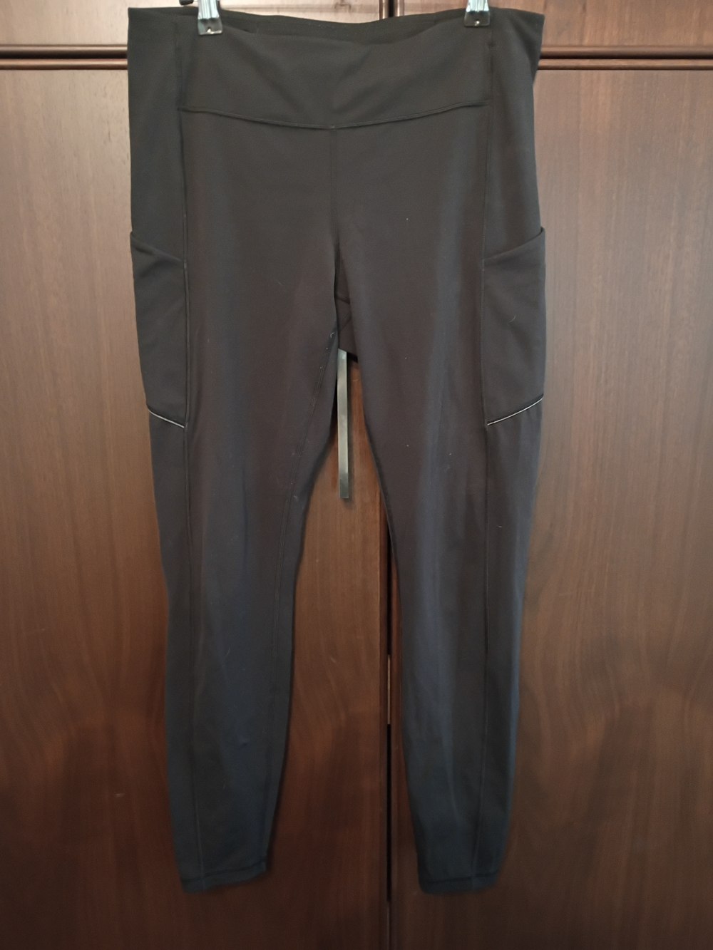 lululemon athletica Black High-Rise Leggings with Side Pockets M